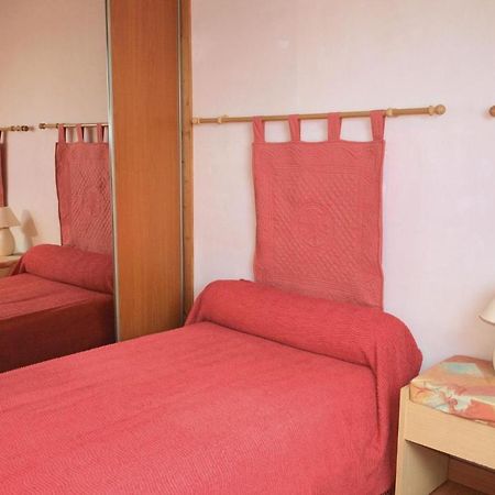 2 Bedroom Nice Home In Plestin Les Greves Exterior foto